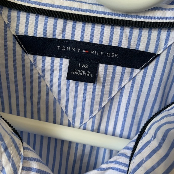 Top - Picture 2 of 2